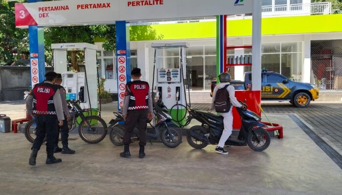 Pastikan Stok BBM Aman, Sat Samapta Polres Lombok Barat Siaga di Titik Vital Kecamatan Lembar
