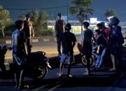 Cara Humanis Polsek Kediri Jaga Kamtibmas: Dialog Langsung dengan Warga Lelede Sukadana Hingga Larut Malam
