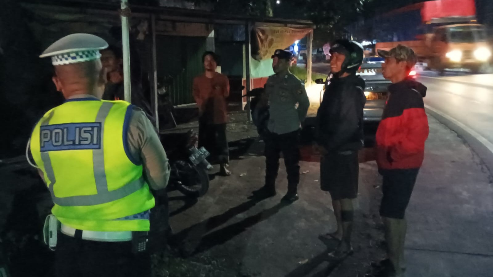 Polsek Kediri Gelar Patroli Malam di Lelede